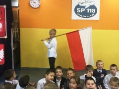 Apele w klasach 1-3 z okazji Święta Odzyskania Niepodległości