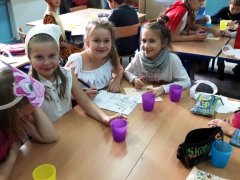 Międzynarodowy Dzień Postaci z Bajek w klasach trzecich