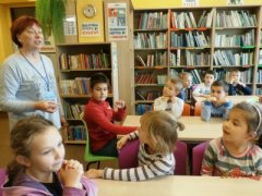 Lekcje biblioteczne i pasowanie na czytelnika