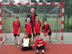 Nasi uczniowie w Grodkowie na turnieju piłki ręcznej